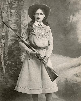 Wild West Performer Annie Oakley, 1899