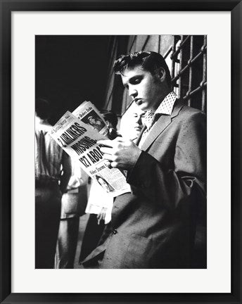 Framed Art Elvis Reading the Sunday Mirror 24 x 18