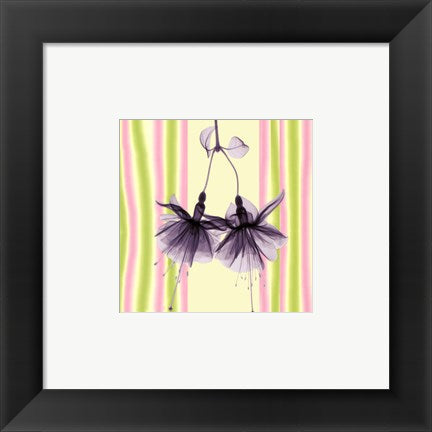 Framed Art Bridal Veil in Lilac Shimmer 6 x 6