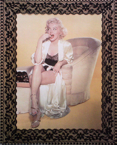 Marilyn Monroe: Lace Wall Art | 20 x 16 Fine Art Print