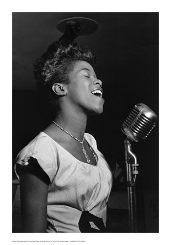 Framed Art Sarah Vaughan at Microphone by William Gottlieb | 20 x 14